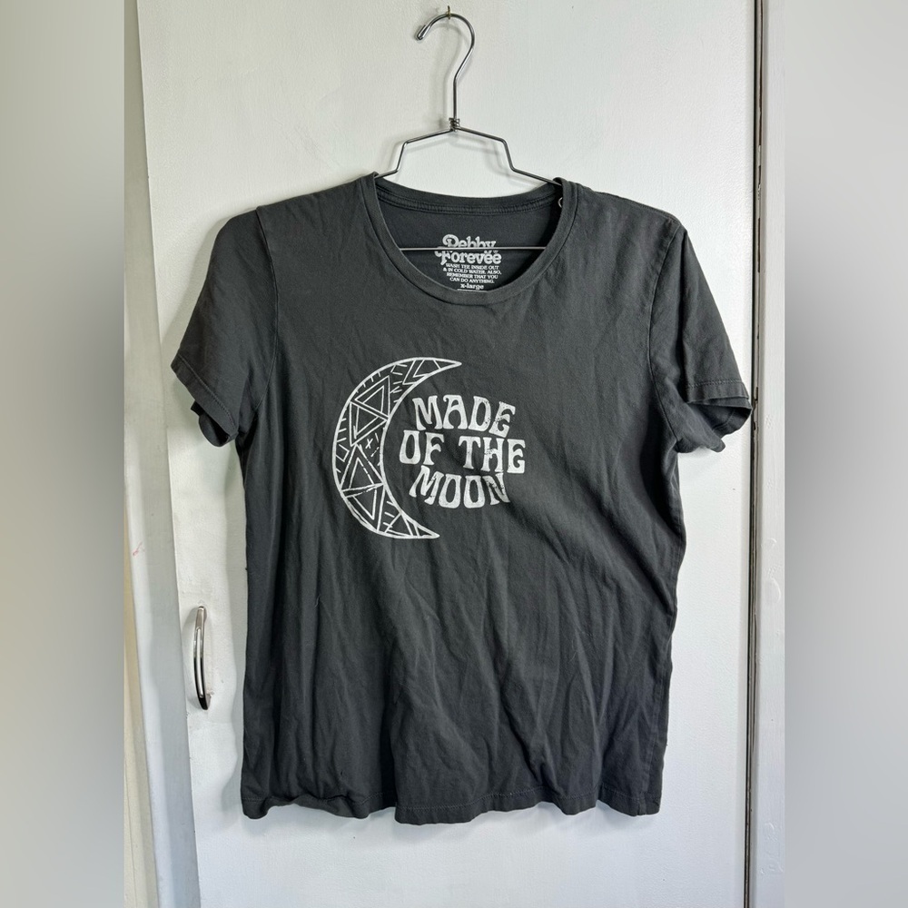 Pebby Forevee Graphic Tee ~ Size XL